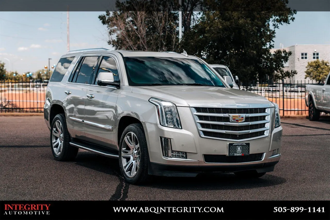 Silver 2016 Cadillac Escalade Luxury for sale in Albuquerque, NM