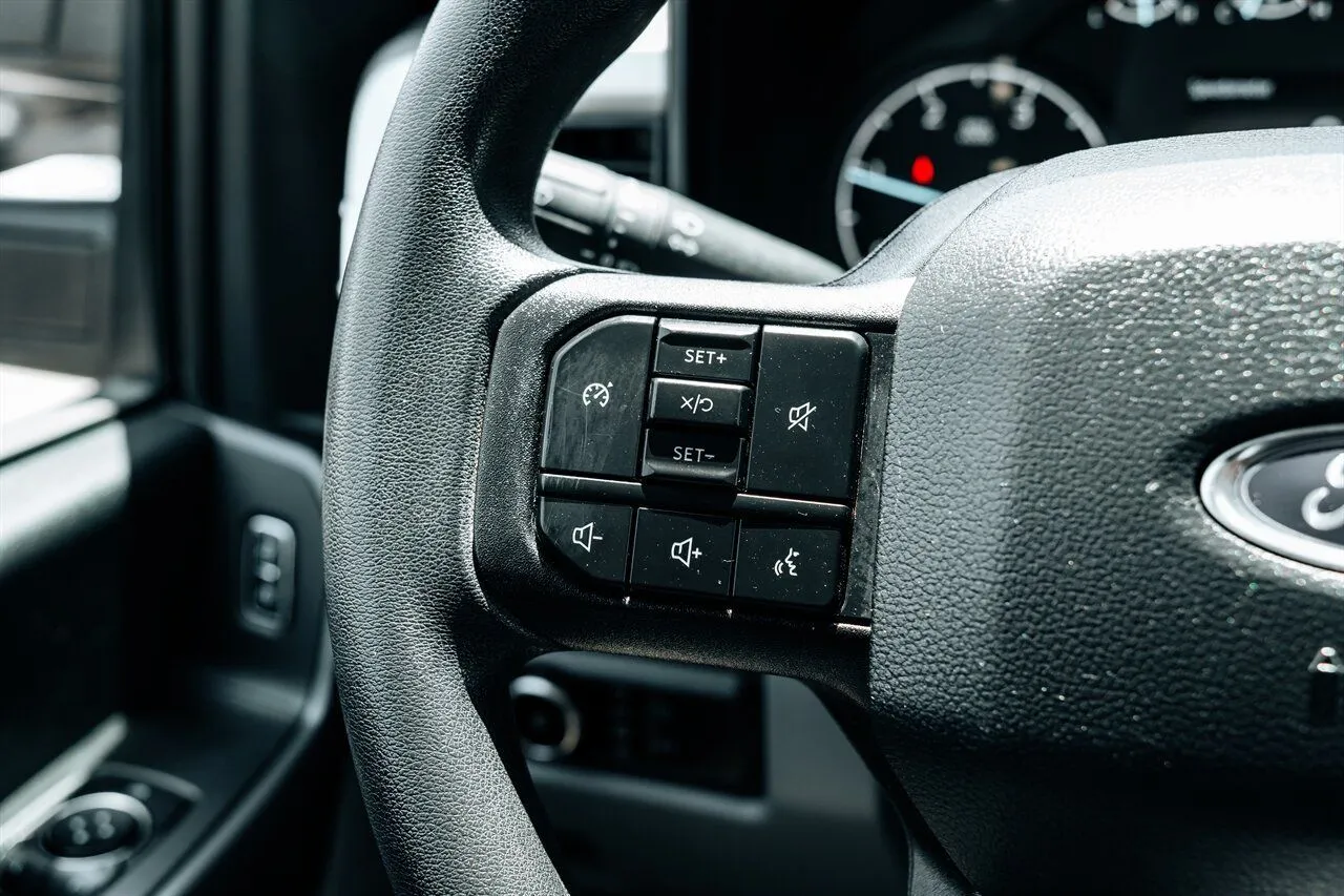 2025 Ford F-250 Super Duty XL - Photo 29