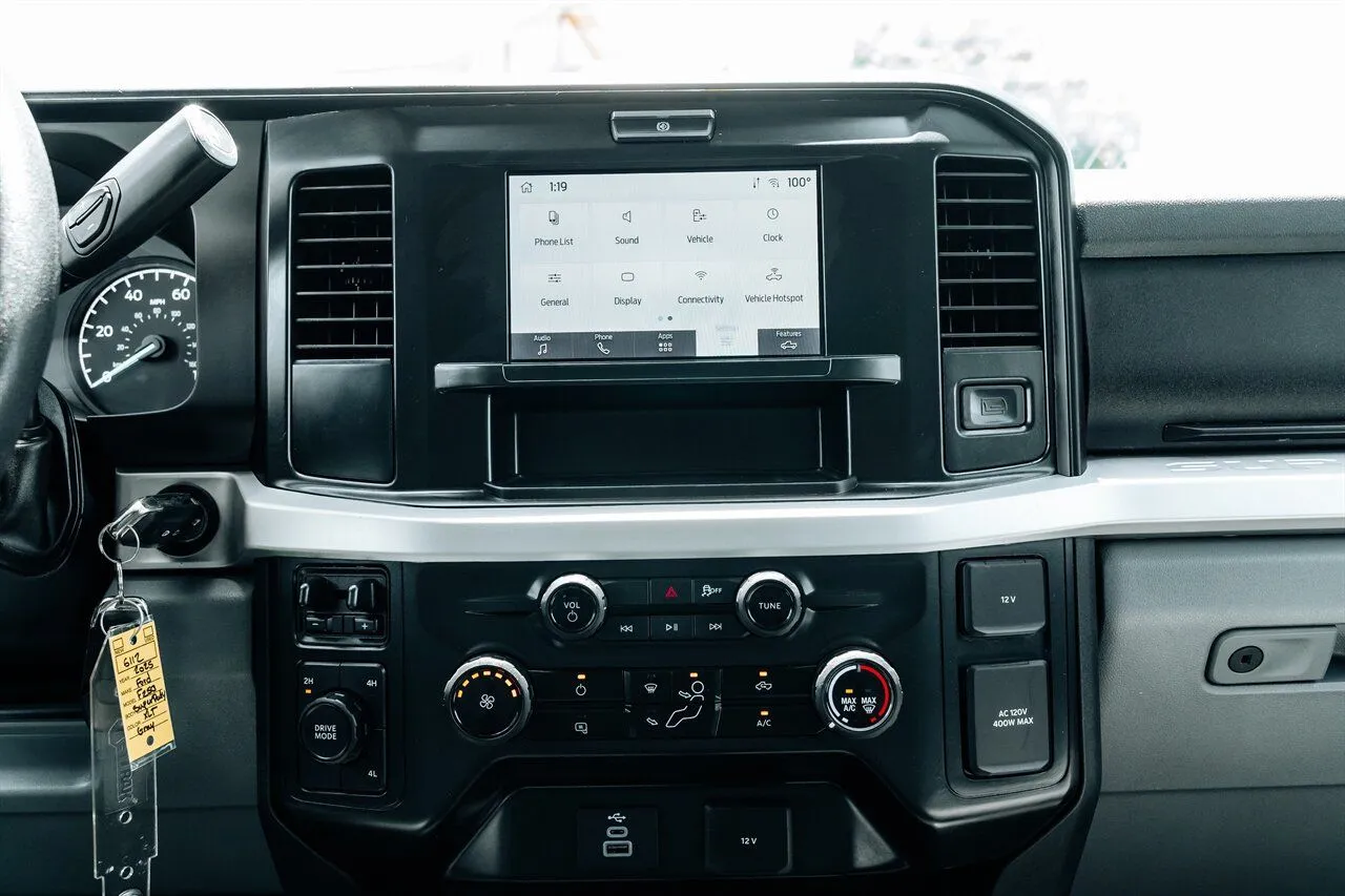 2025 Ford F-250 Super Duty XL - Photo 26
