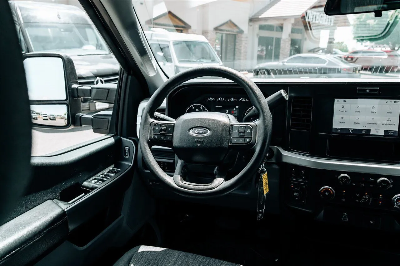 2025 Ford F-250 Super Duty XL - Photo 24