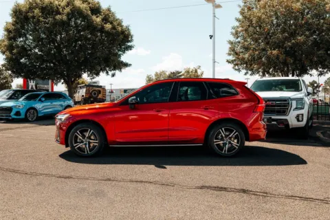 More photos of 2022 Volvo XC60 B5 R-Design at Integrity Automotive, NM