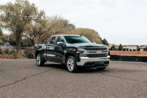 Black 2019 Chevrolet Silverado 1500 LT for sale in Albuquerque, NM