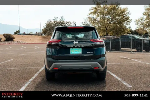 More photos of 2022 Nissan Rogue SV at Integrity Automotive, NM
