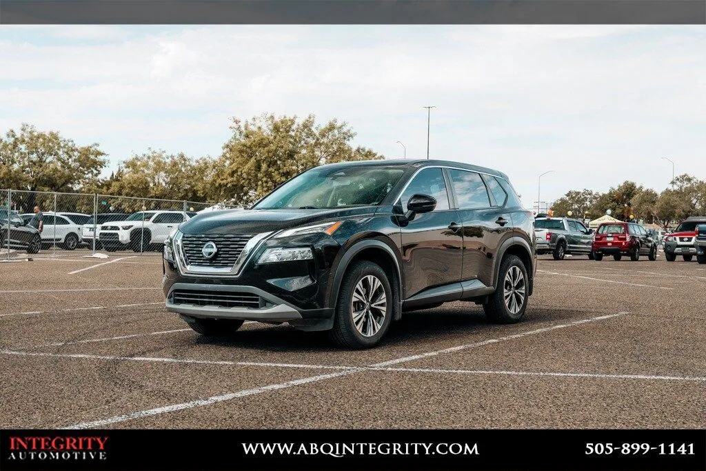 Black 2022 Nissan Rogue SV for sale in Albuquerque, NM