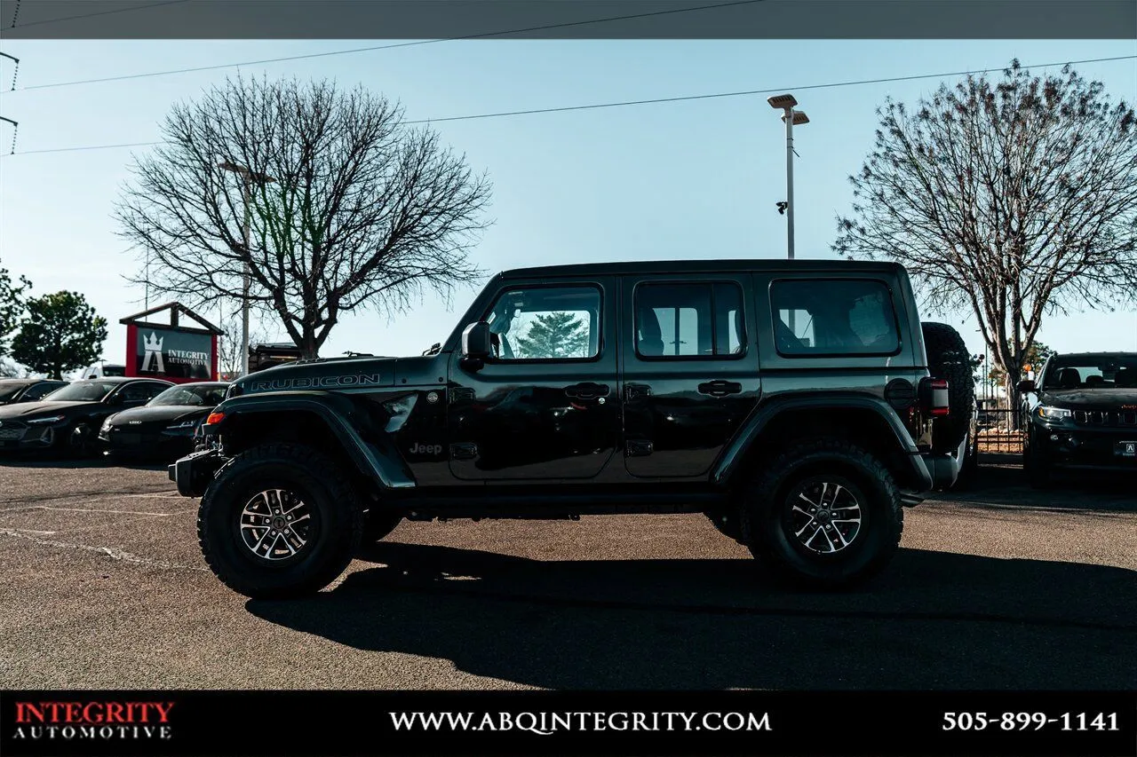 Jeep Wrangler photo 4