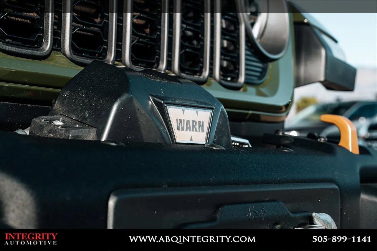 Jeep Wrangler photo 12