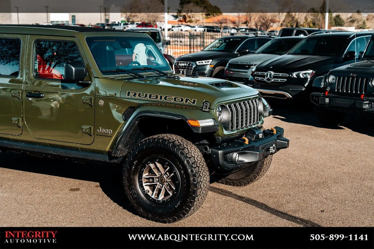 Jeep Wrangler photo 9