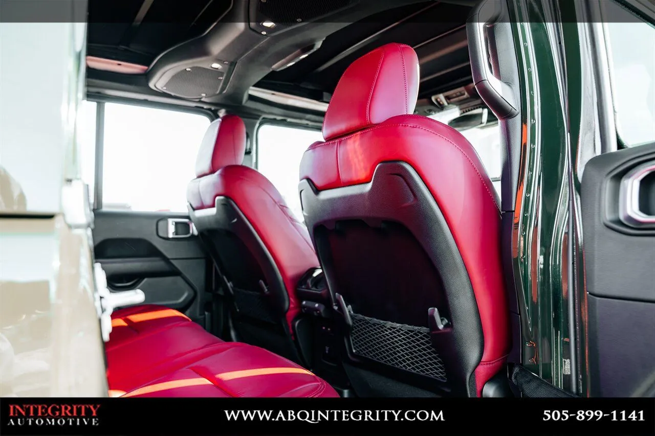 Jeep Wrangler photo 45