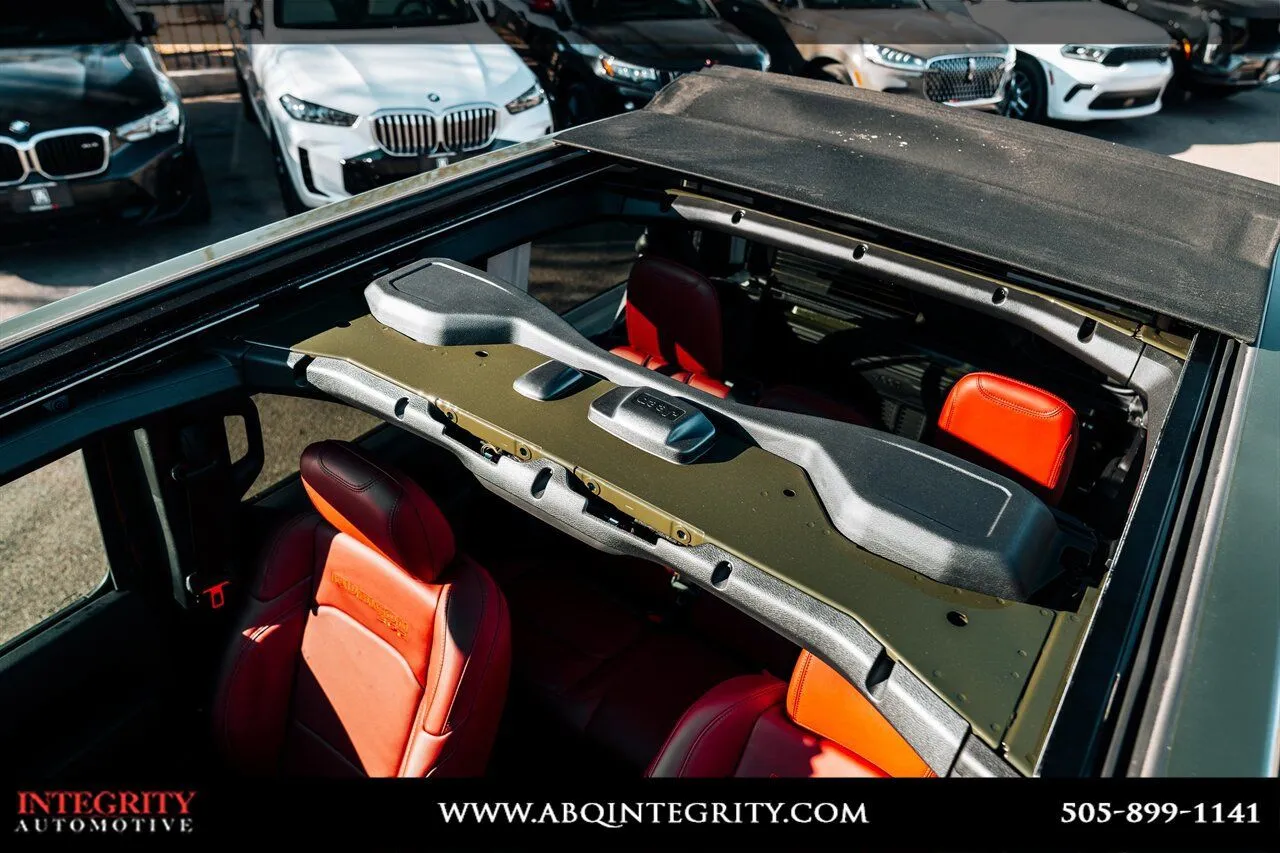 Jeep Wrangler photo 35