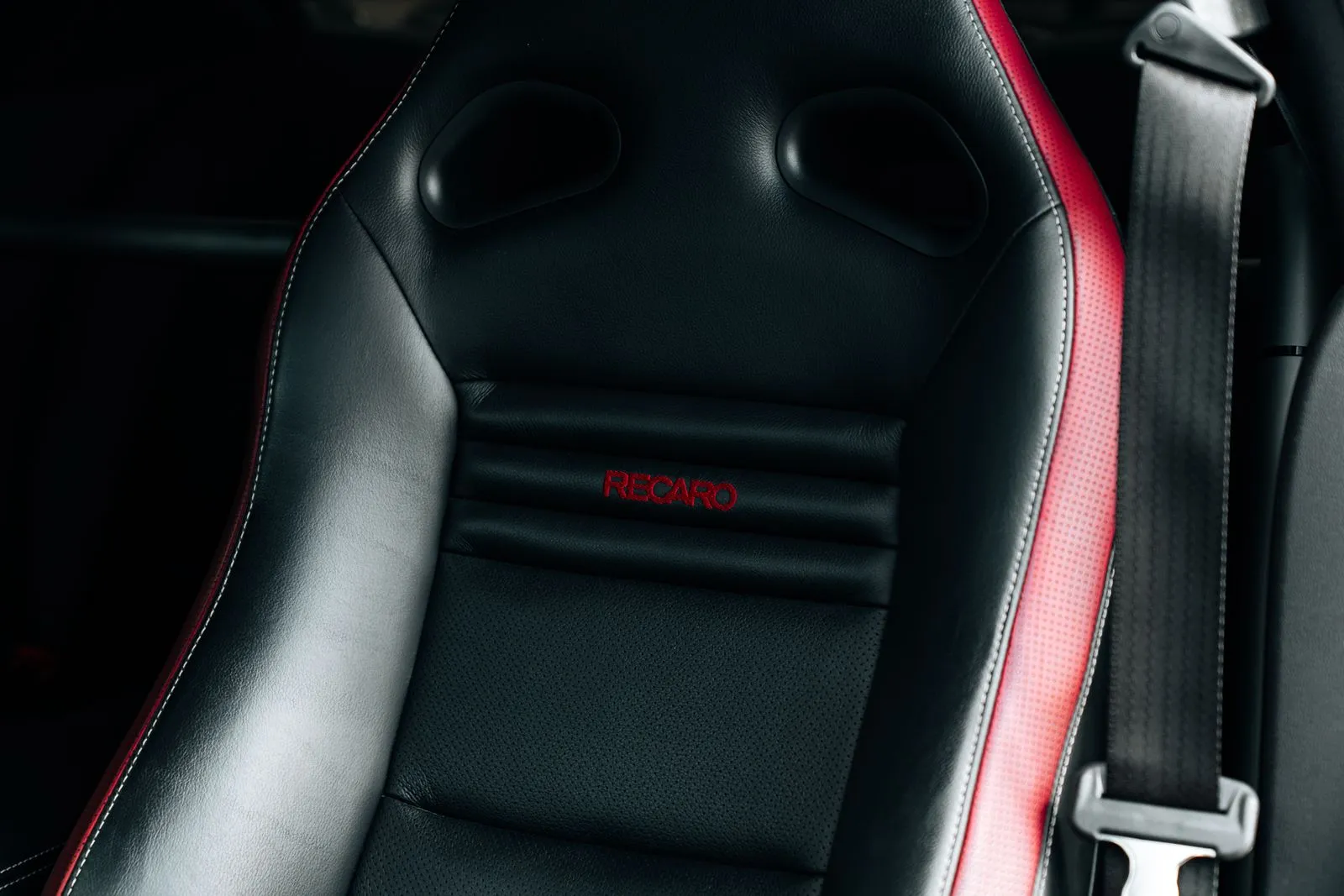Nissan GT-R photo 34
