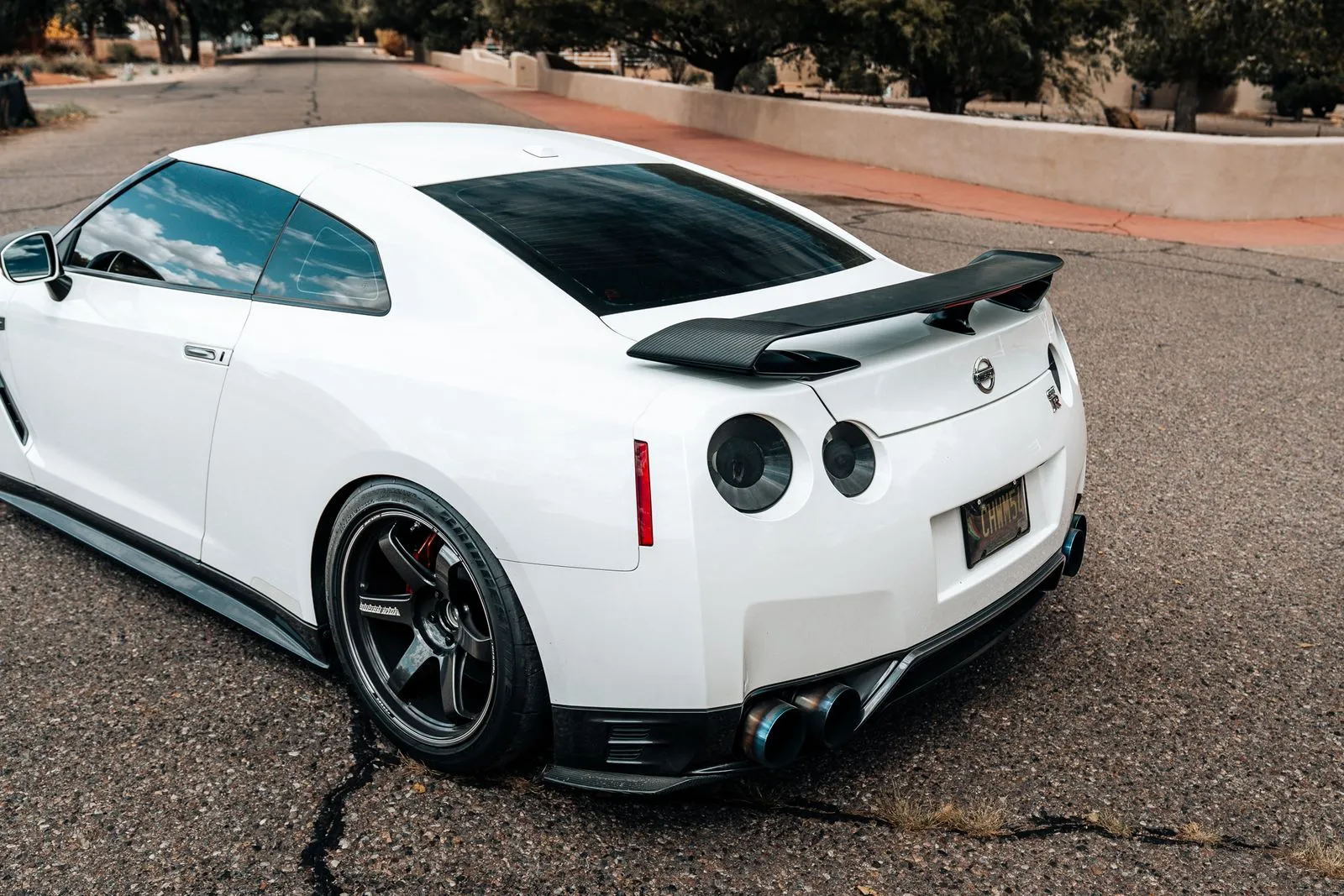 Nissan GT-R photo 12