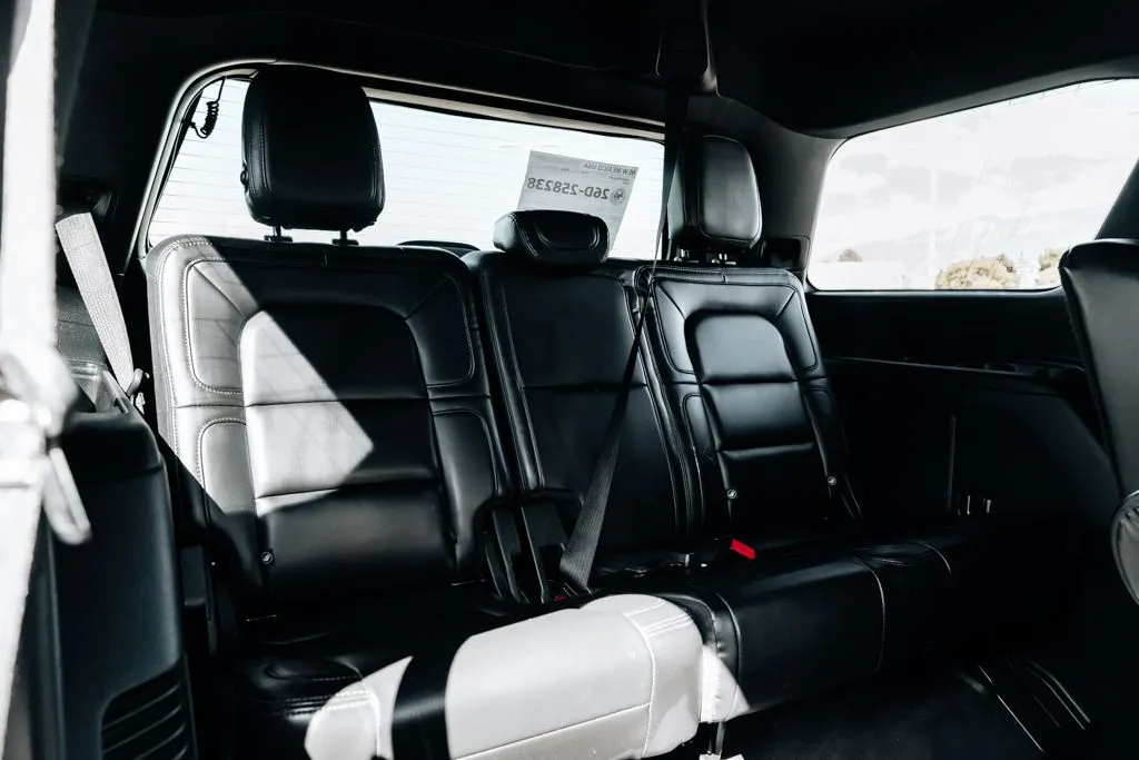 Lincoln Navigator photo 53