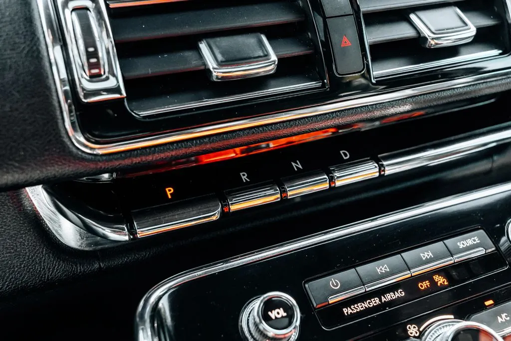 Lincoln Navigator photo 35