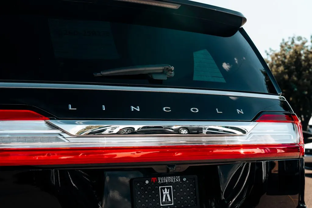 Lincoln Navigator photo 15