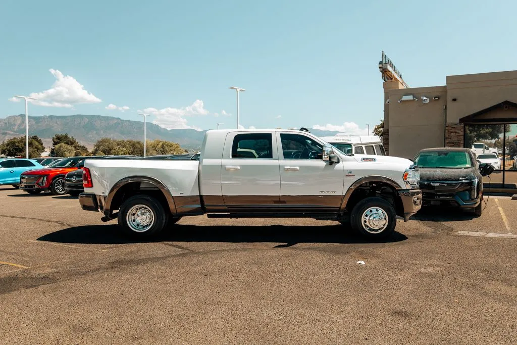 Ram 3500 photo 8