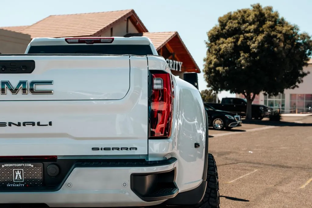 GMC Sierra photo 15