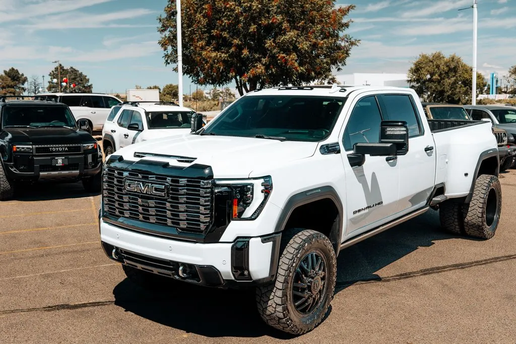 GMC Sierra photo 14