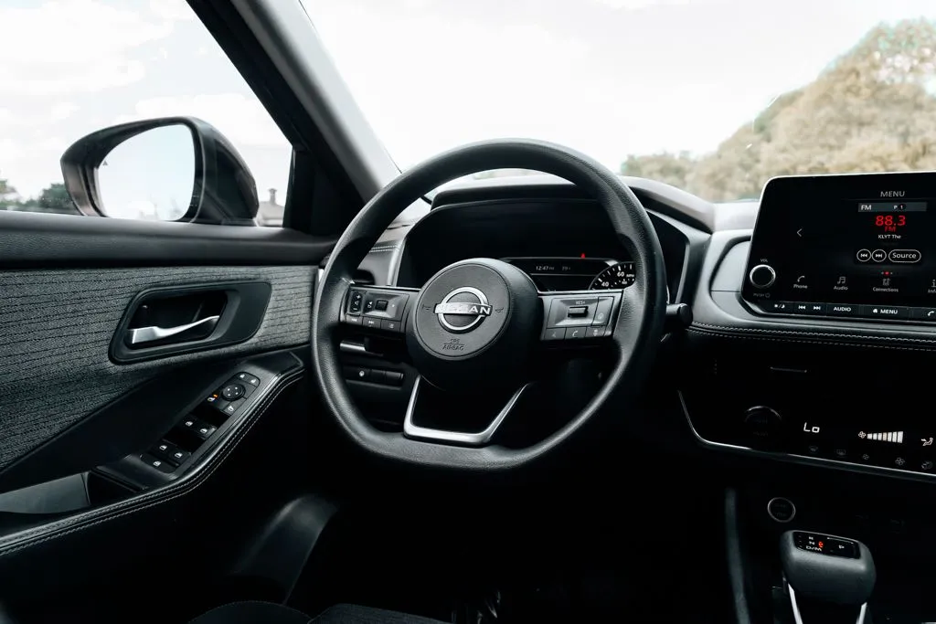 Nissan Rogue photo 22