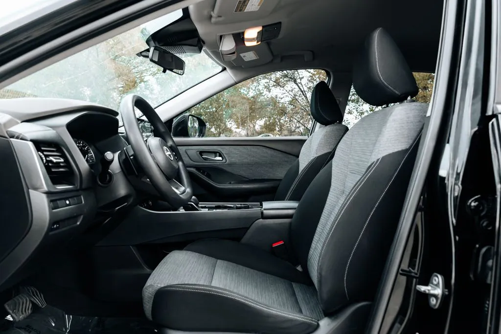 Nissan Rogue photo 18