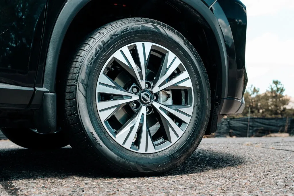 Nissan Rogue photo 11