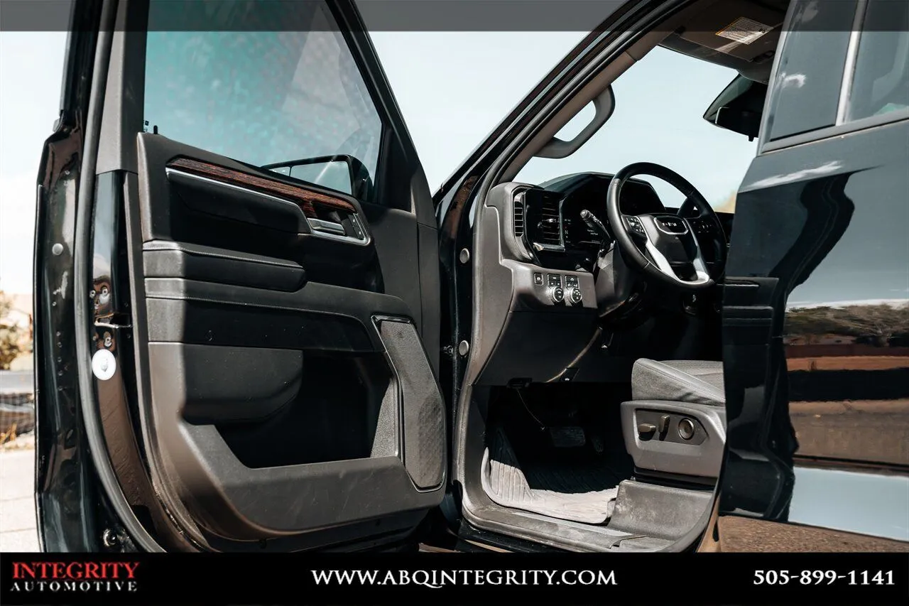 GMC Sierra photo 14