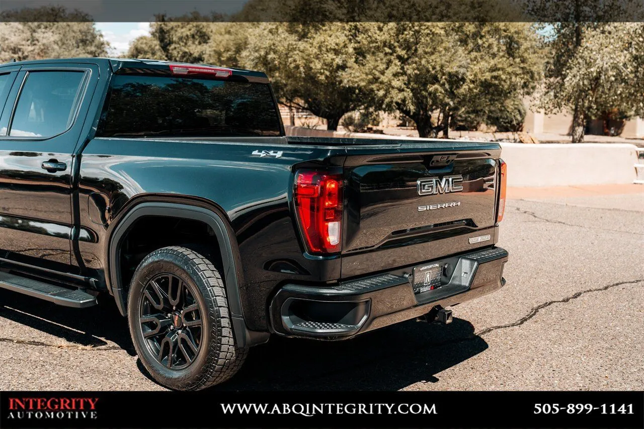 GMC Sierra photo 12