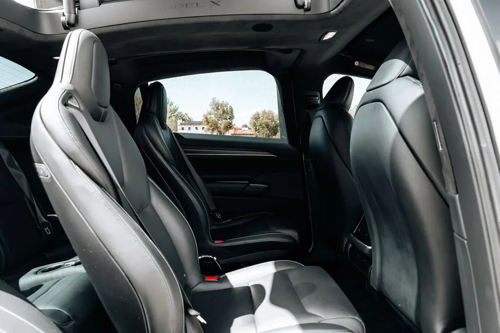 Tesla Model X photo 43