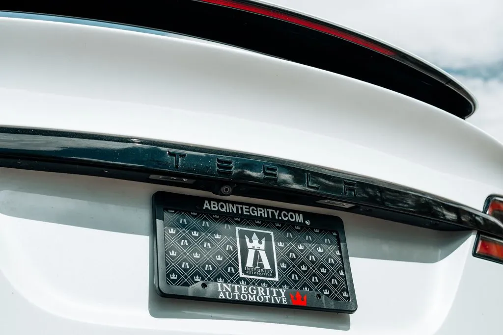 Tesla Model X photo 14