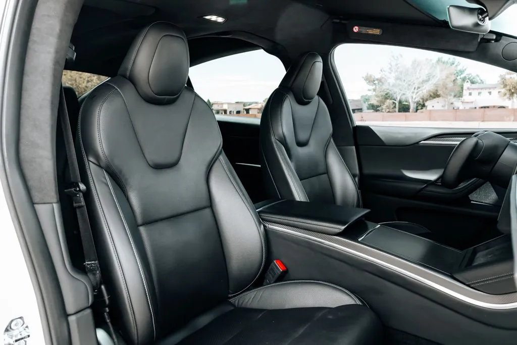 Tesla Model X photo 48