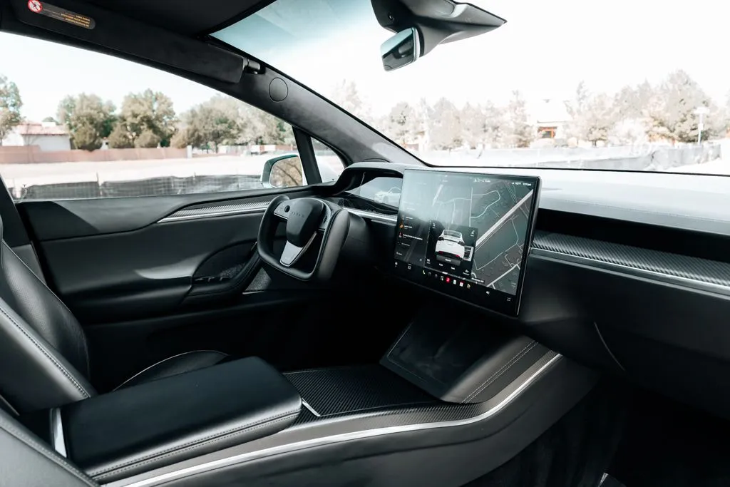 Tesla Model X photo 46