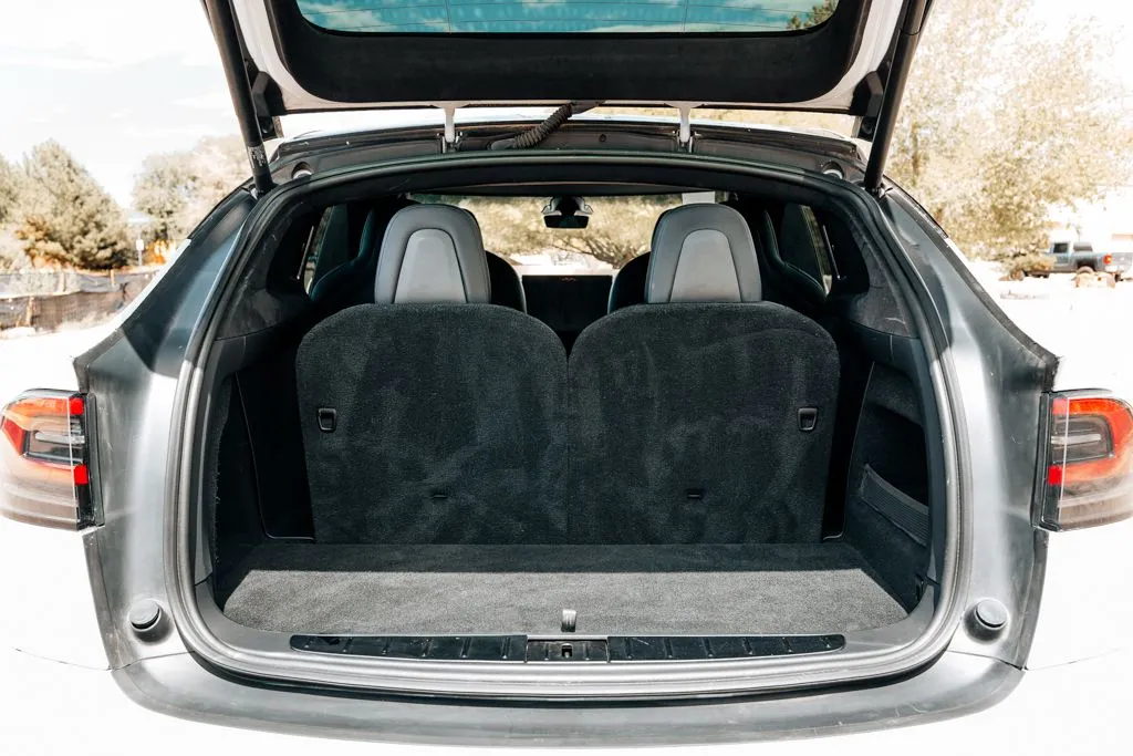Tesla Model X photo 40