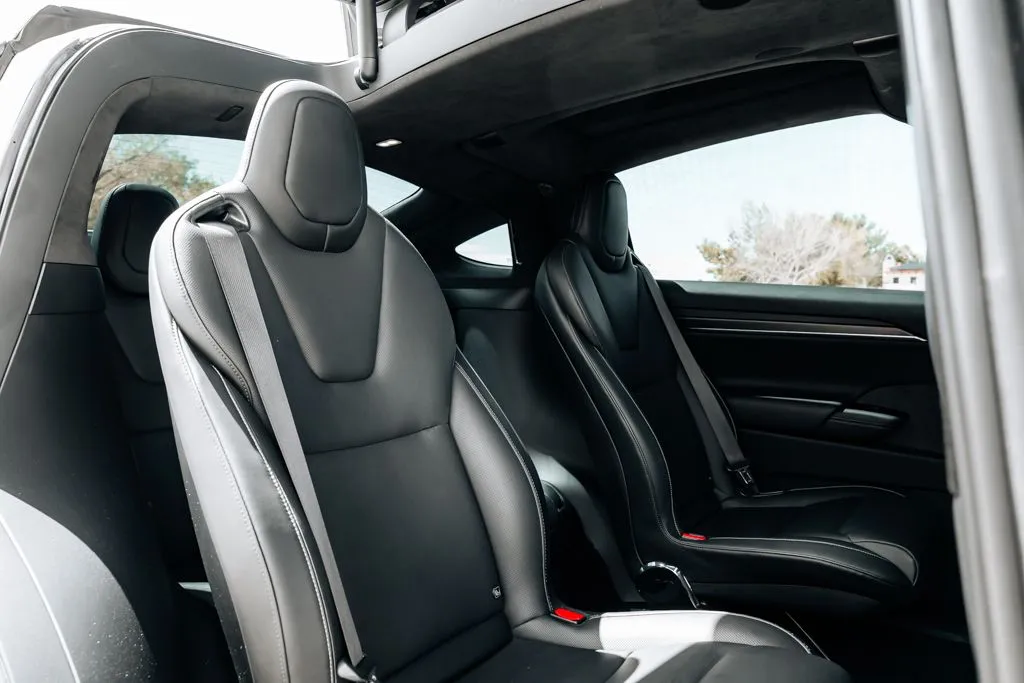 Tesla Model X photo 42