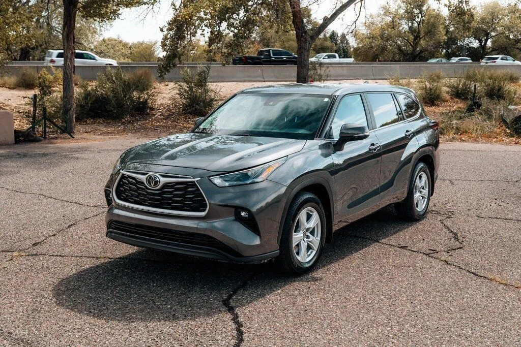 Toyota Highlander photo 12