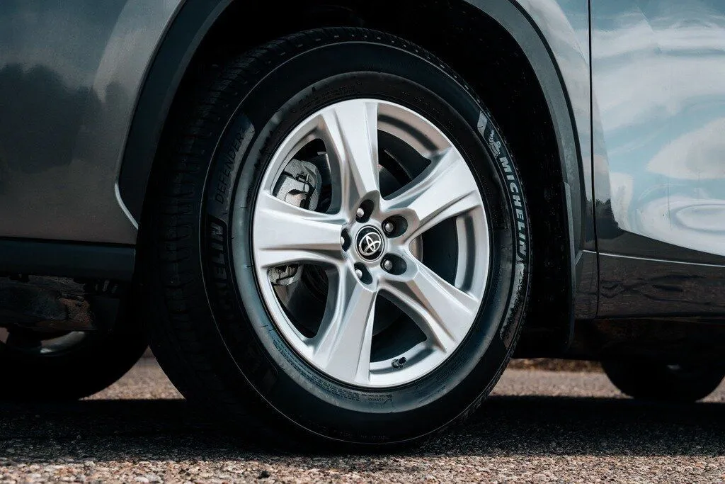 Toyota Highlander photo 11