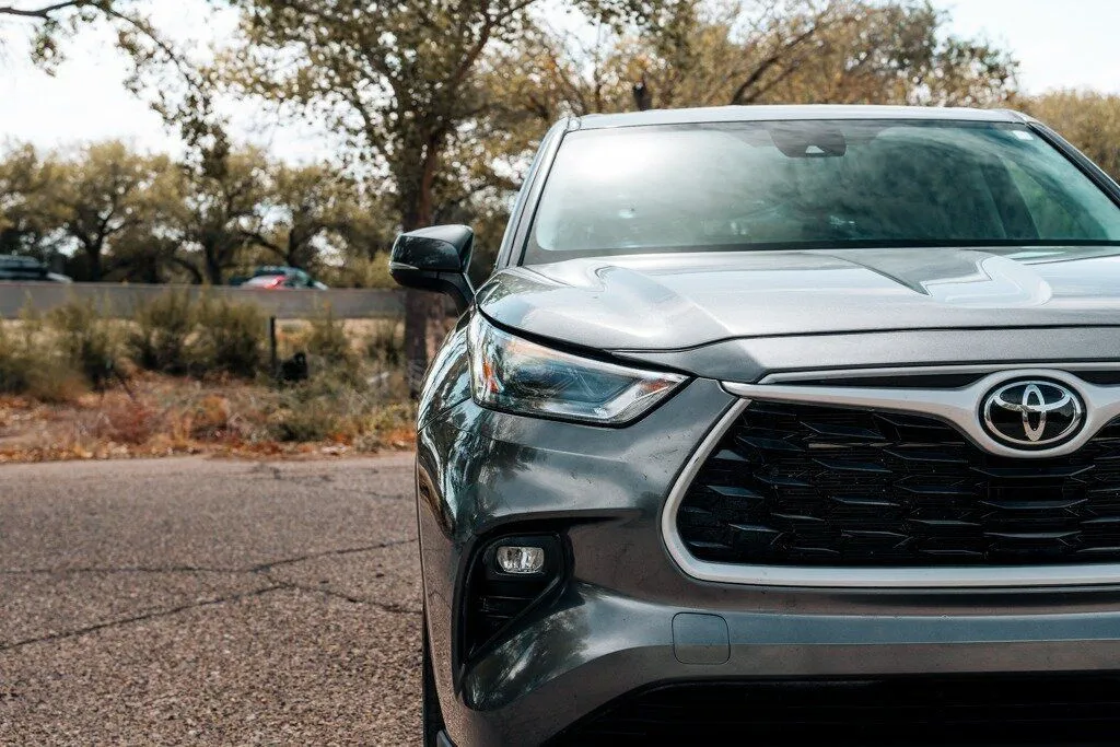 Toyota Highlander photo 9