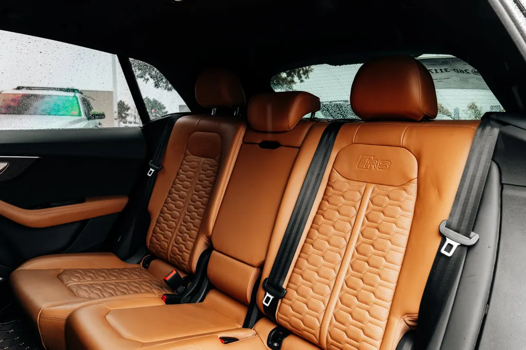 Audi RS Q8 photo 41