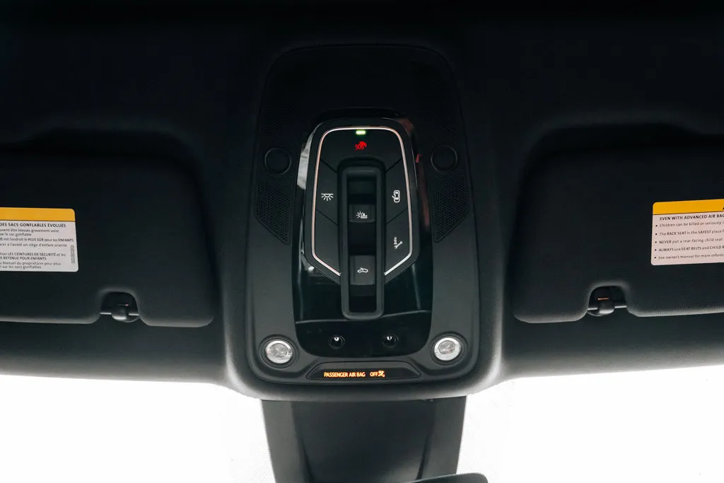 Audi RS Q8 photo 36