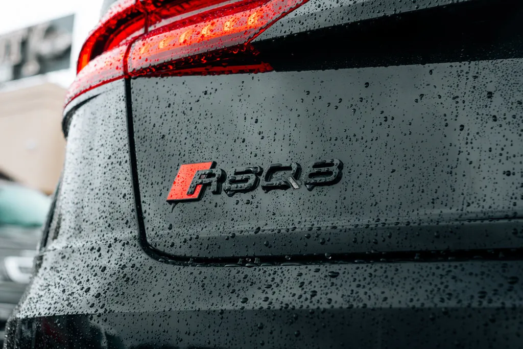 Audi RS Q8 photo 15