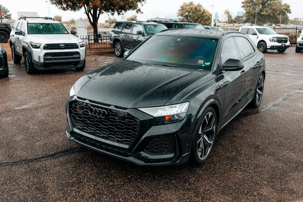 Audi RS Q8 photo 13