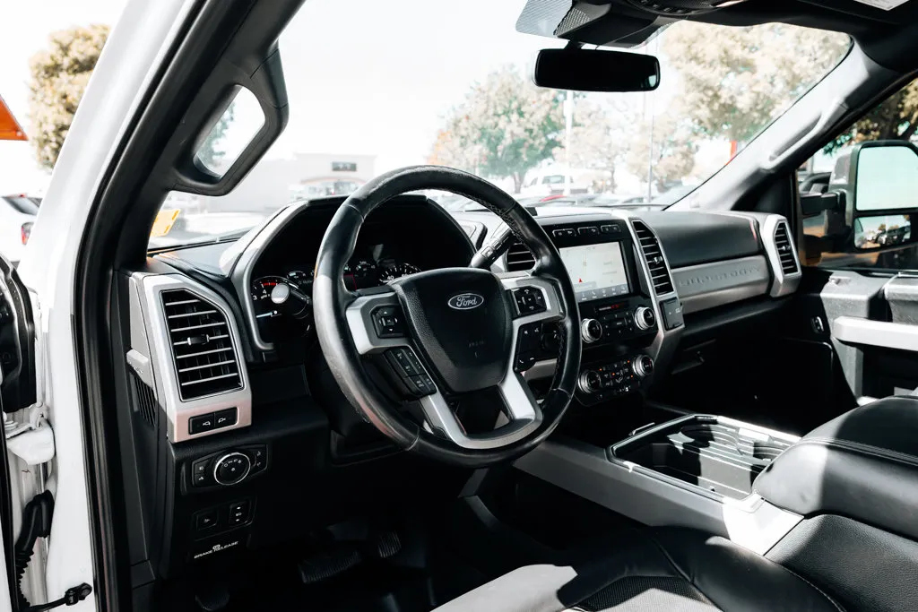 Ford F350SD photo 20