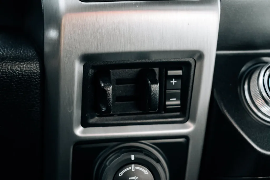 Ford F350SD photo 33