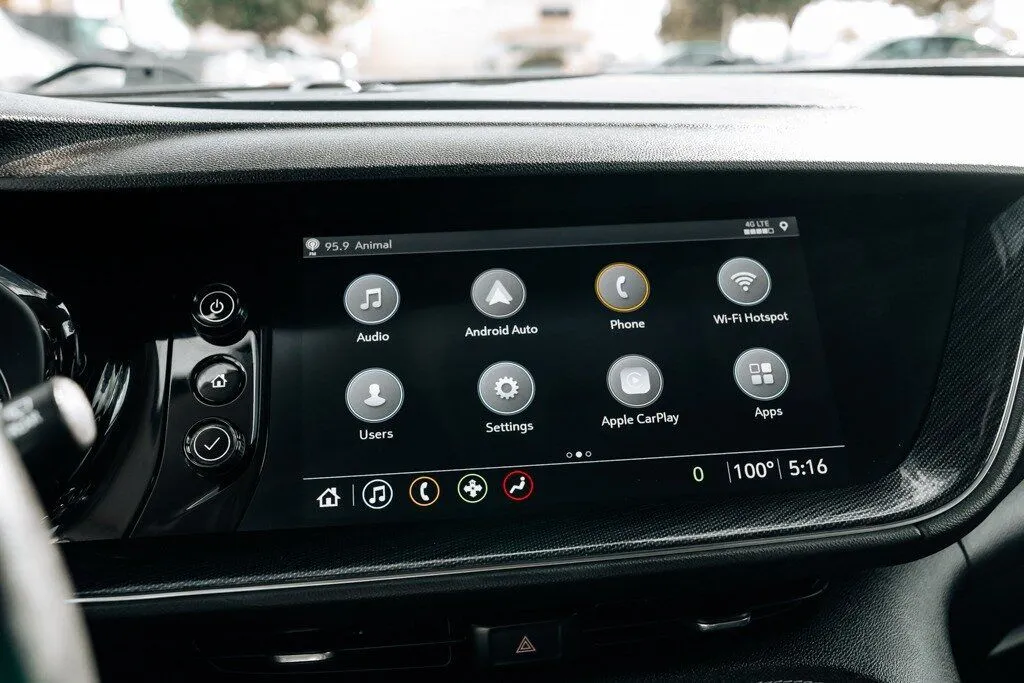Buick Envision photo 32