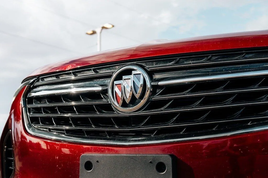 Buick Envision photo 10