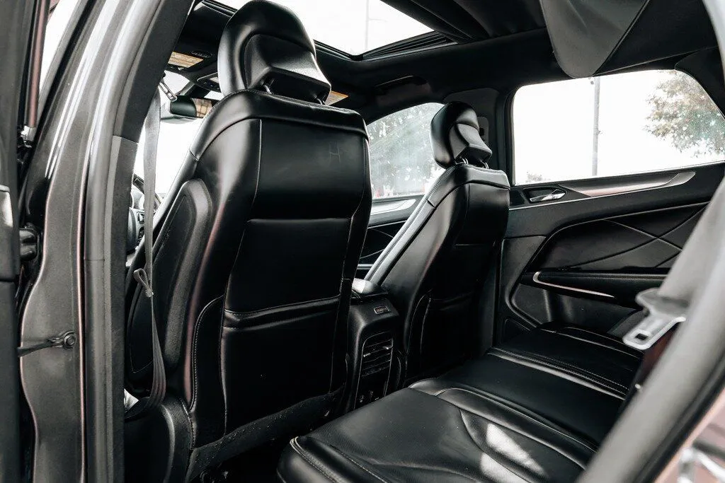 Lincoln MKC photo 38