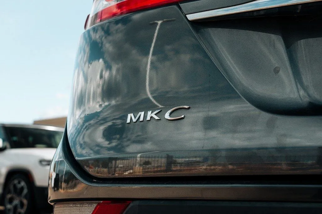 Lincoln MKC photo 14