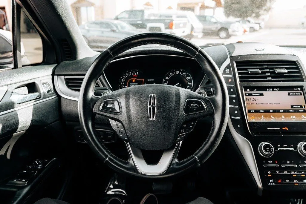 Lincoln MKC photo 23