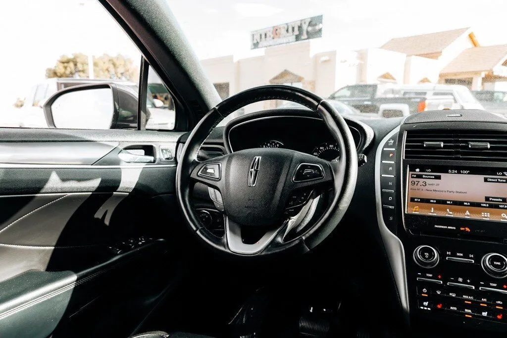Lincoln MKC photo 20