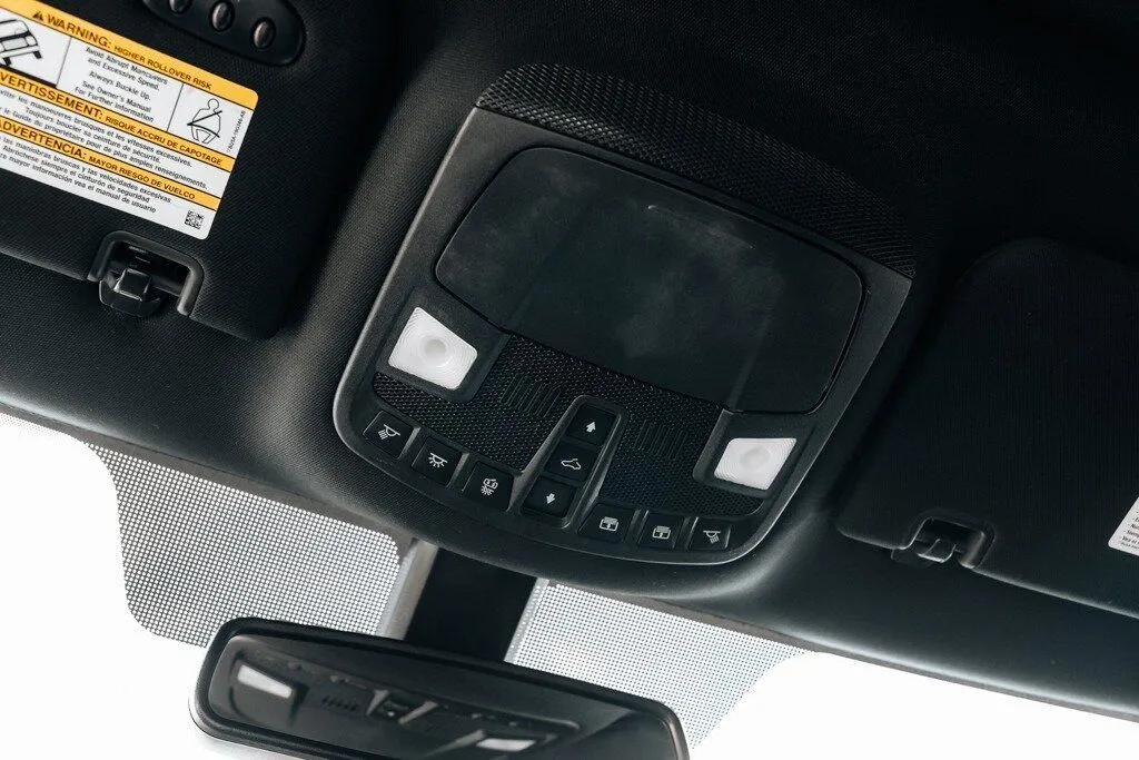 Lincoln MKC photo 34