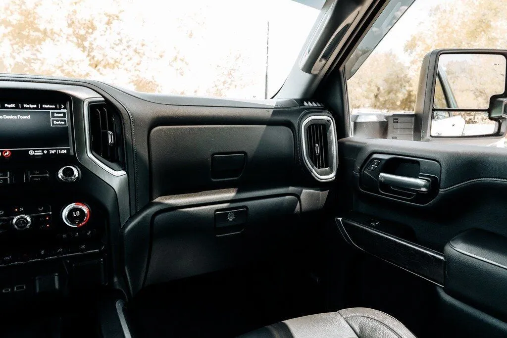 GMC Sierra photo 25