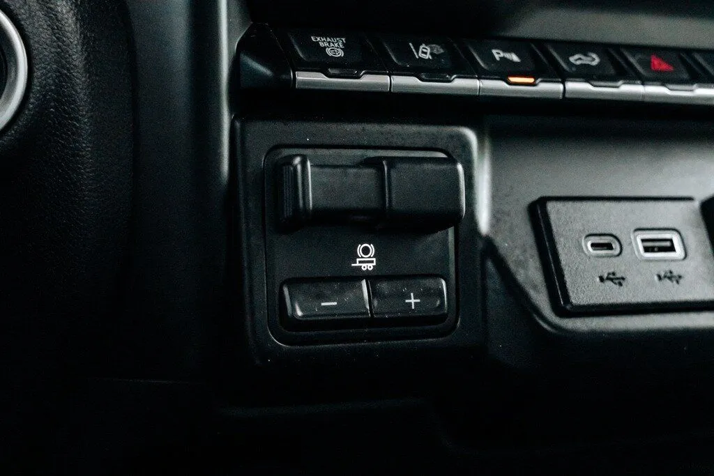 GMC Sierra photo 38